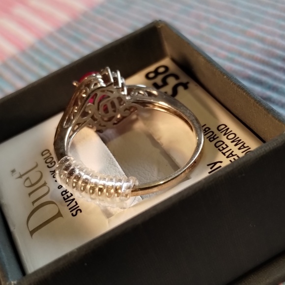 Size 8 signed 925 10k RL created gourgous ruby and diamond ring - Picture 3 of 6